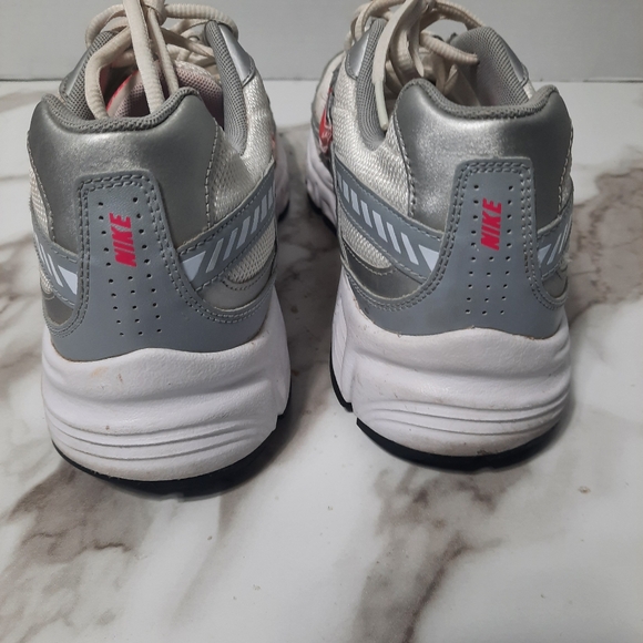 Nike Initiator Womens Running Shoes Size 11 White Silver Pink 394053-101  2017 - Picture 5 of 11